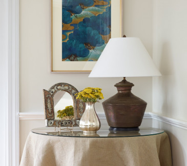 Design Tip:Should Art Match the Colors in Your Room?