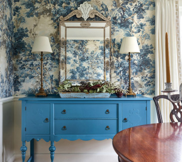 How Wallpaper Can Dramatically Change a Space