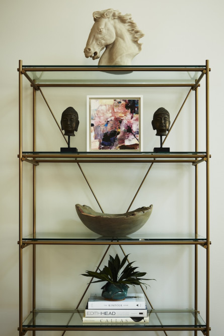 living-room-decor-shelf