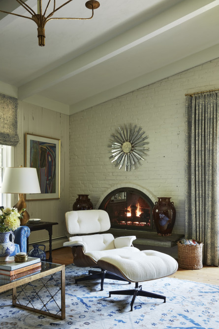 eclectic-living-room-design-newton-ma